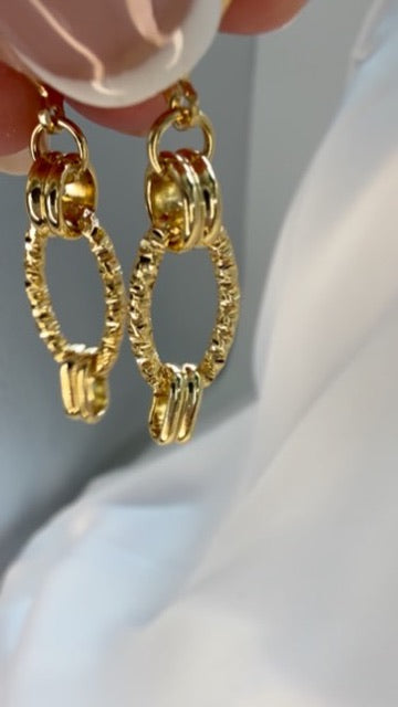 OVAL LOOP