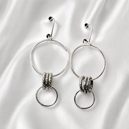 HAMMERED CIRCLE SILVER EARRINGS