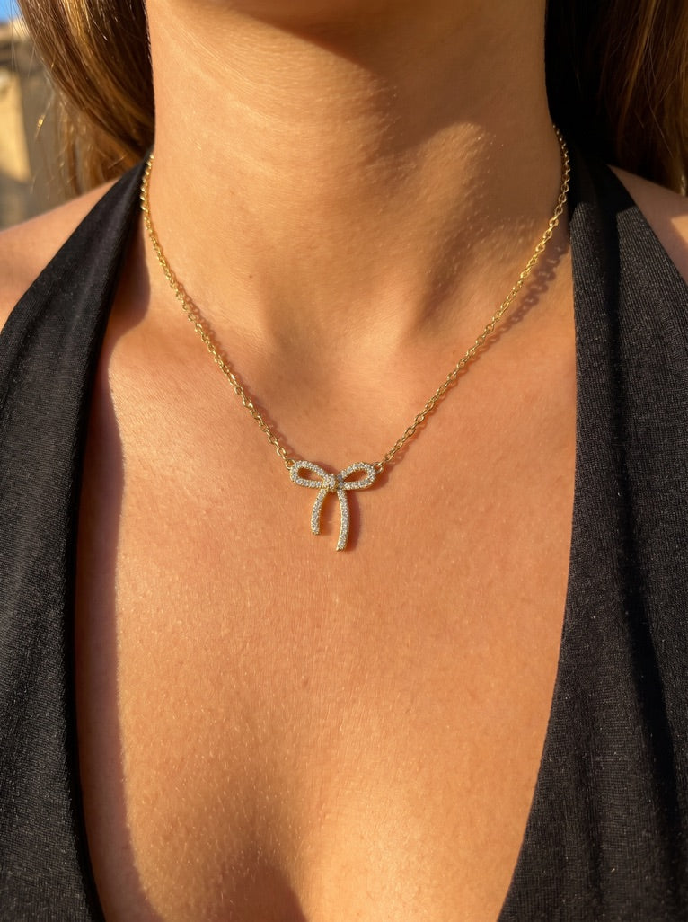 PICTURE PEFECT BOW NECKLACE