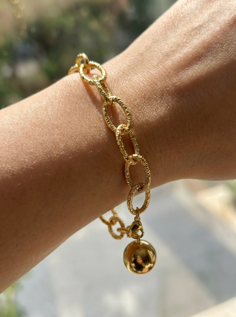 LARGE OVAL LINK BRACELET