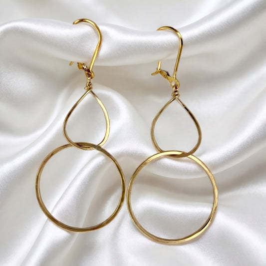 GOLD HAMMERED TEAR DROP LARGE CIRCLE