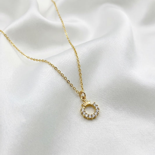 GOLD QUEEN NECKLACE