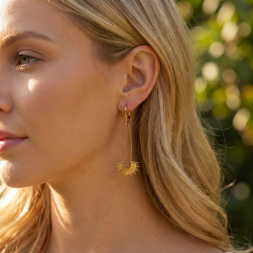 GOLD SUNBURST EARRING