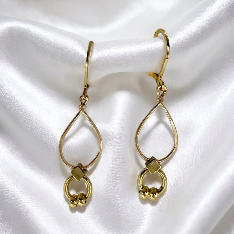 TEARDROP AND CIRCLE LINK