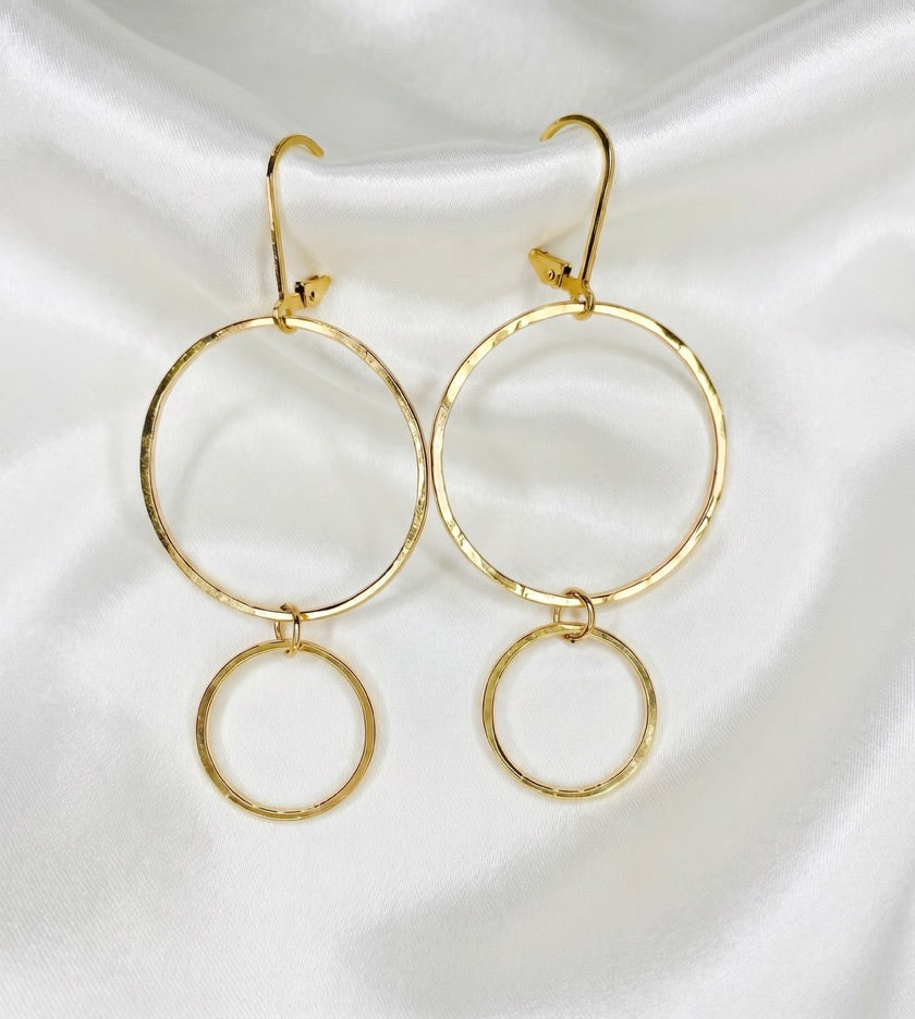 LARGE HAMMERED GOLD ROUND CIRCLES