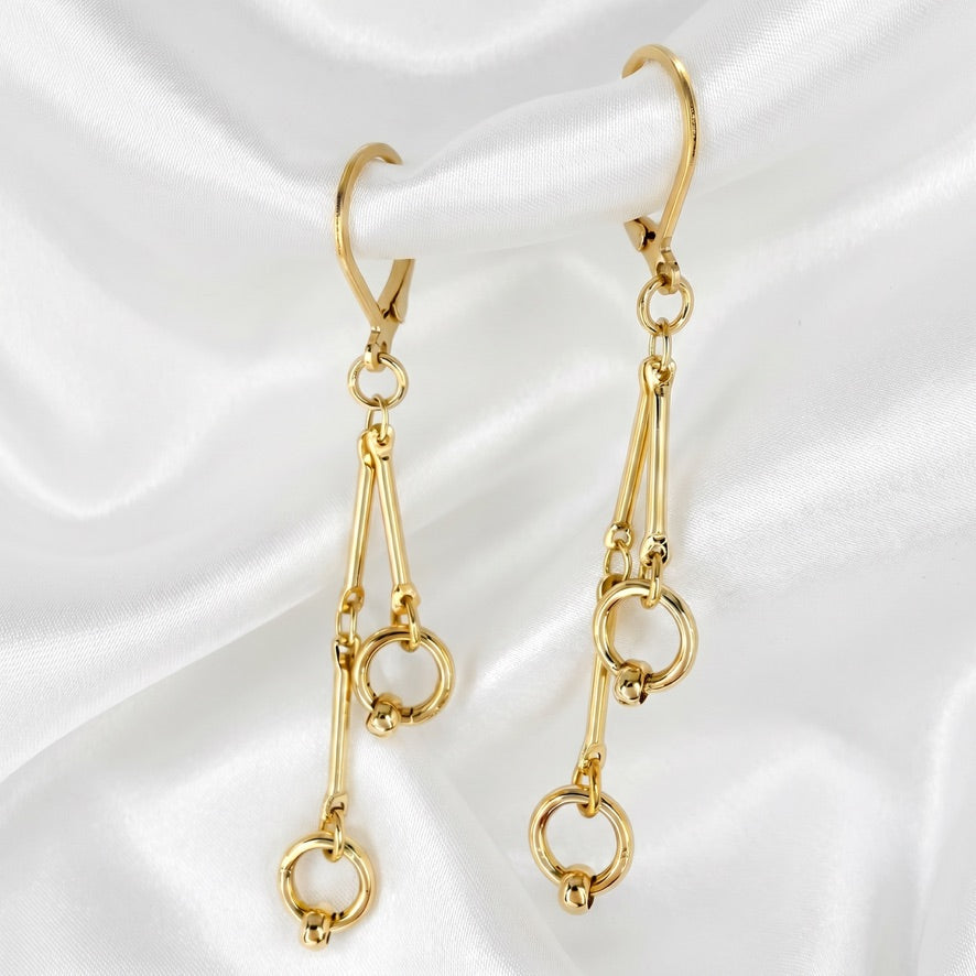 LONG LINKS GOLD EARRINGS