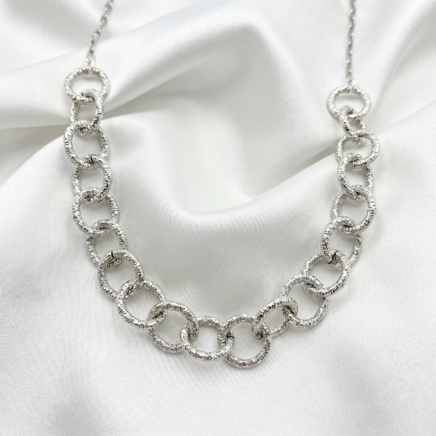 SPARKLY SILVER CIRCLE LINKS