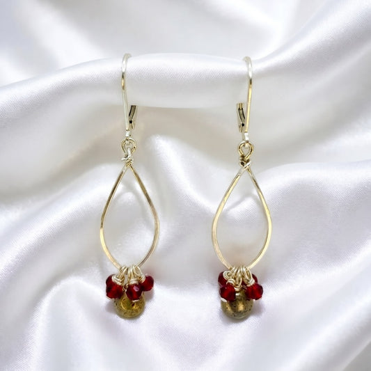SILVER TEARDROP WITH LABRADORITE AND GARNET